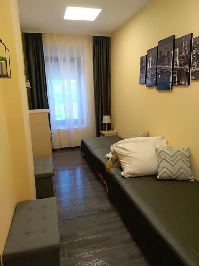 Alma Vendeghaz Hotel Veszprem Ngoại thất bức ảnh