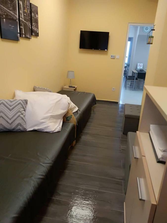 Alma Vendeghaz Hotel Veszprem Ngoại thất bức ảnh